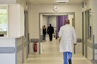 Ξέπλυμα... κοινωνικής ευθύνης για τα κοράκια των πλειστηριασμών